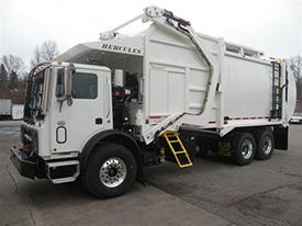Mack Packer garbage truck